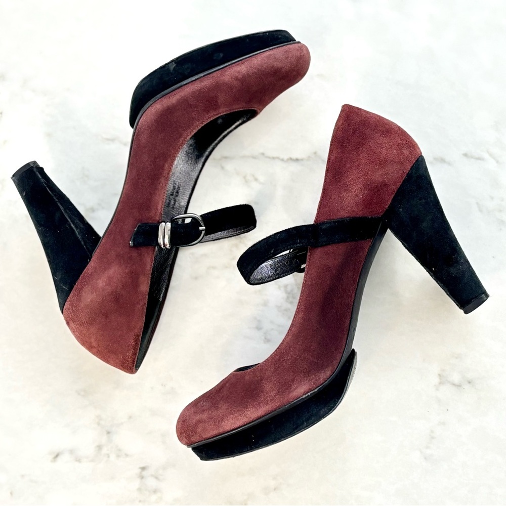 Via SPIGA “Ivara” Suede Mary Jane Heels Size 8.5